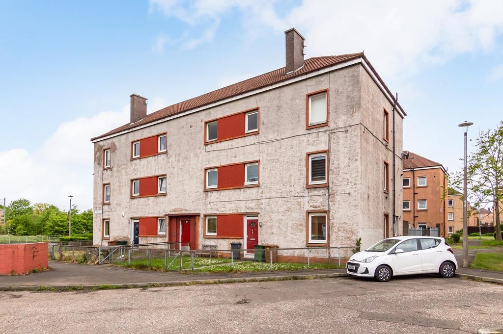 Broomhouse Gardens West, Broomhouse, Edinburgh, EH11 3 bed flat £135,000