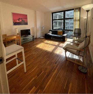 1 bedroom flat to rent, Discovery Dock, West Tower, South Quay, Canary Wharf, London, E14 9RT