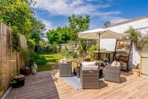 Rose Cottage Barton Road, Bramley, Guildford, GU5 0EA