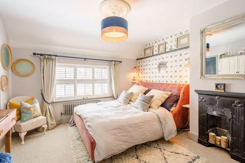 Rose Cottage Barton Road, Bramley, Guildford, GU5 0EA