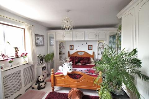 3 bedroom terraced house for sale - Lyndon Way, Swanley