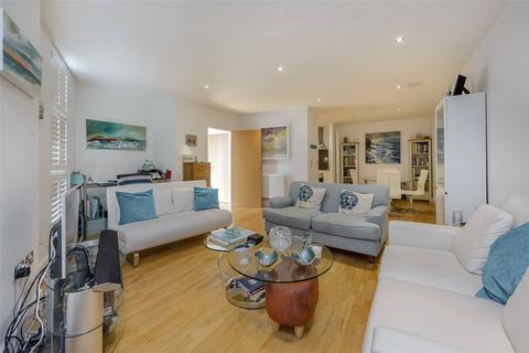3 bedroom duplex for sale - Dreadnought Walk, New Capital Quay, Greenwich, SE10