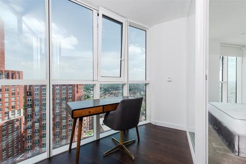 2 bedroom apartment for sale - Sky Gardens, 155 Wandsworth Road, London, SW8