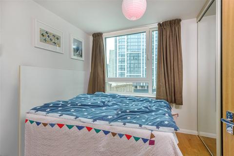 2 bedroom apartment for sale - Hanover House, St George Wharf, Vauxhall, SW8