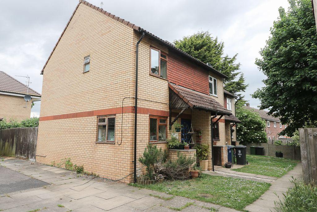 Rectory Close, Longstanton, Cambridge... 2 bed end of terrace house £