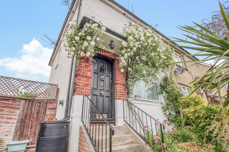Daffodil Road, Southampton SO16 2 bed semidetached house £175,000