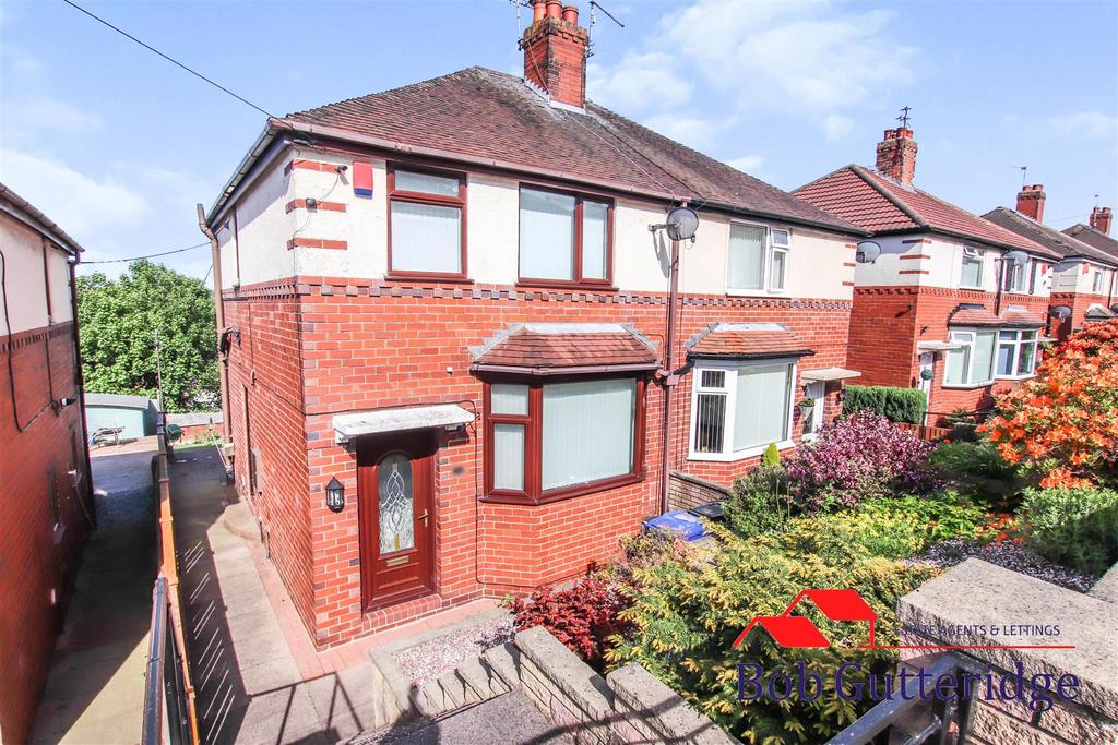 St. Edmunds Avenue, Porthill, Newcastle 3 bed semidetached house £
