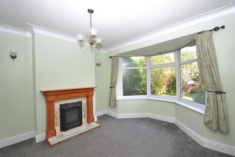 12 Barrowby Drive, Leeds, LS15 8QH