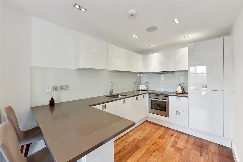Flat 4 at 118 Piccadilly (2).JPG
