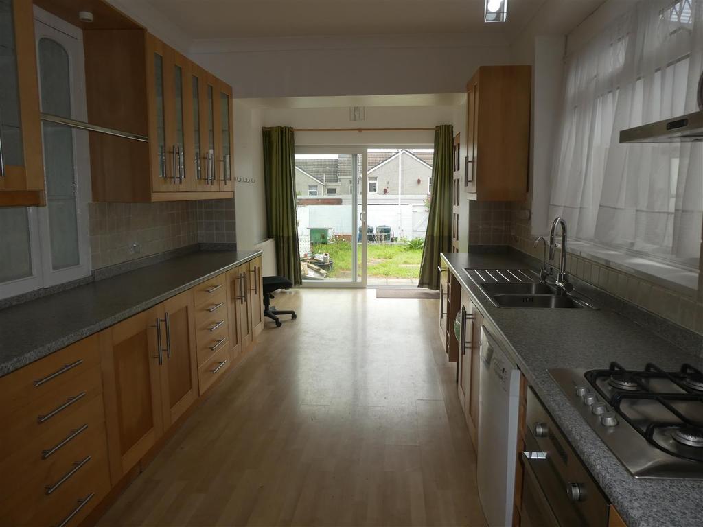 Marble Hall Road, Llanelli 3 bed terraced house £750 pcm (£173 pw)