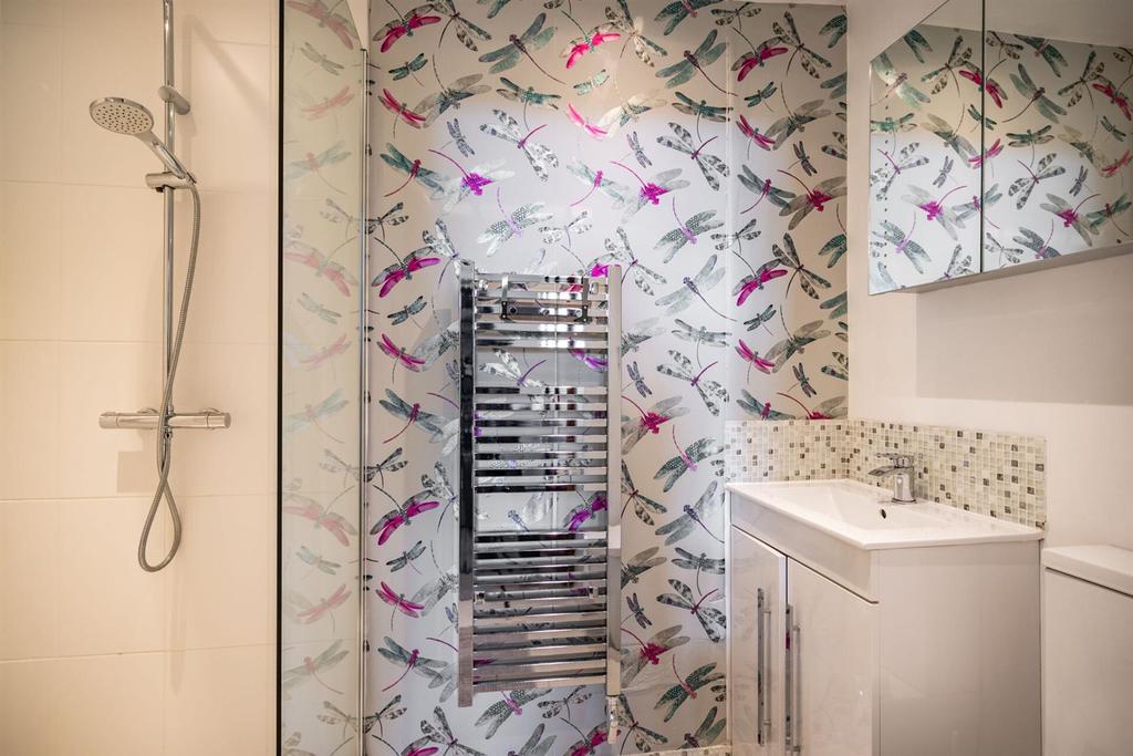 En Suite Shower Room