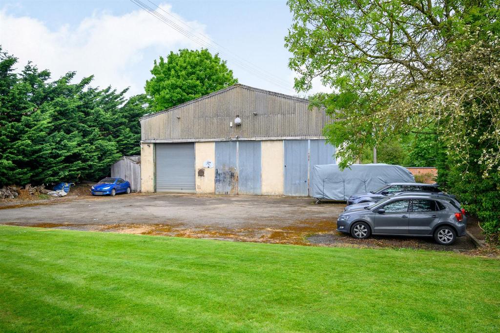 Workshop/Garages