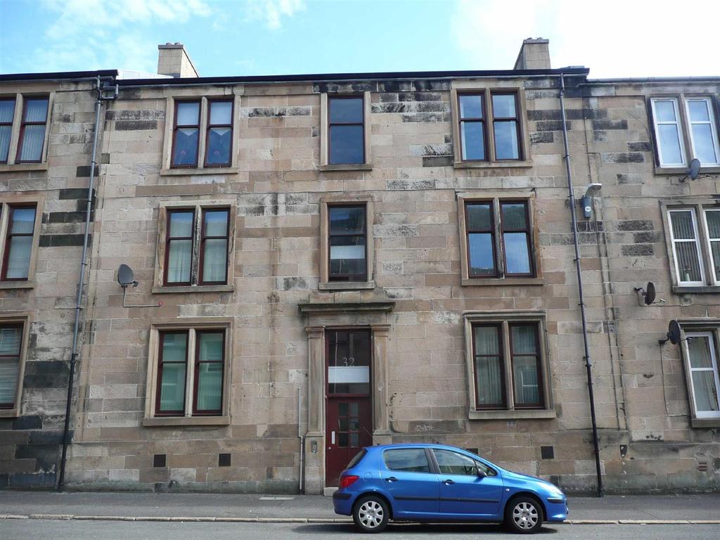 South Street Greenock 2 bed flat £450 pcm (£104 pw)