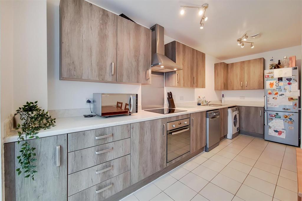 9 Kitchen-1.jpg