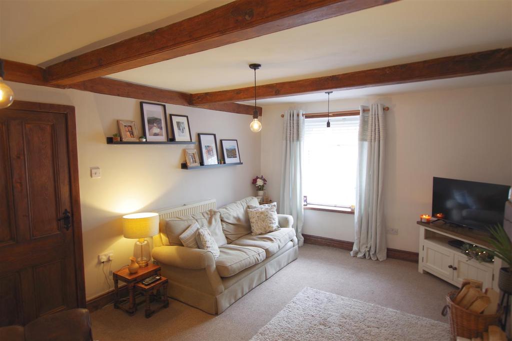 Northgate, Elland 3 bed house £850 pcm (£196 pw)