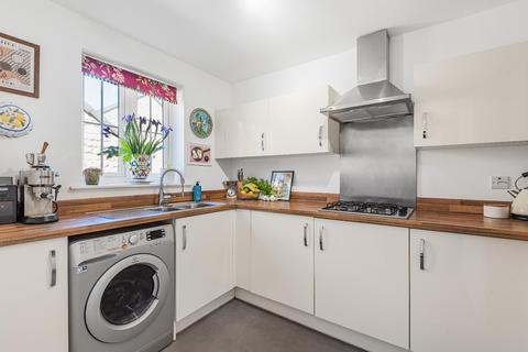 9 Apperdale, Bradford, BD10 0FB