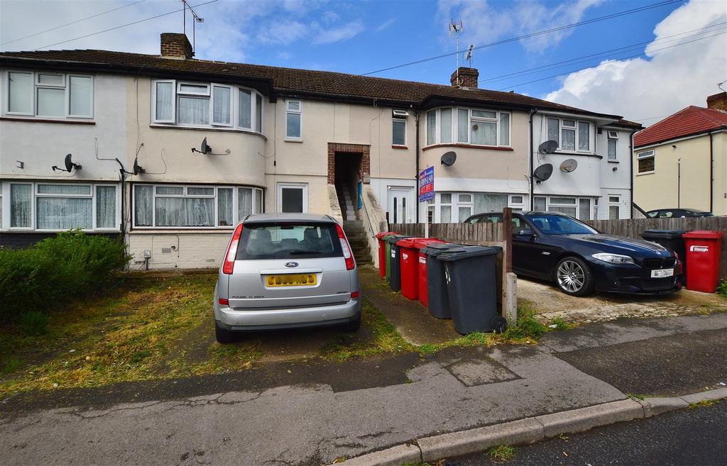 Stafford Avenue, Slough, Berkshire 1 bed £850 pcm (£196 pw)