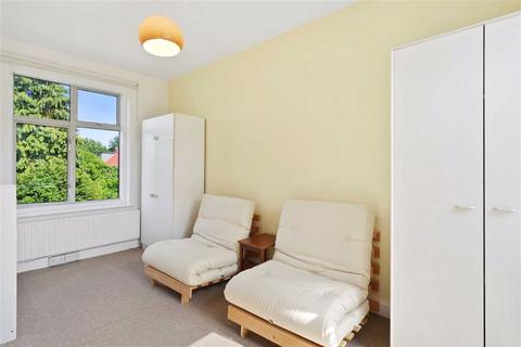 127 Kent House Road, Beckenham, BR3 1JJ