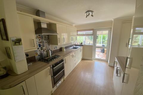 16 Beech Close, Hatfield, AL10 8NT