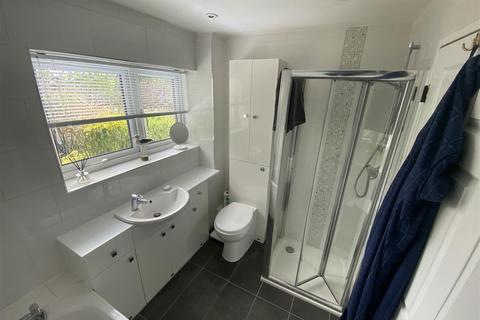 16 Beech Close, Hatfield, AL10 8NT