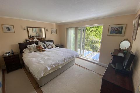 16 Beech Close, Hatfield, AL10 8NT