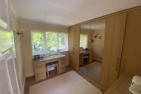 16 Beech Close, Hatfield, AL10 8NT