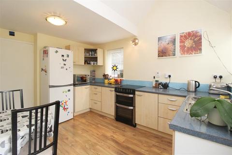 185 Arncliffe Drive, Heelands, Milton Keynes, MK13 7LG