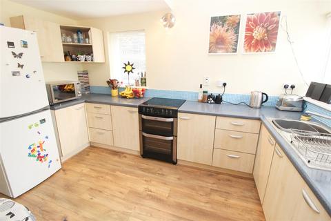 185 Arncliffe Drive, Heelands, Milton Keynes, MK13 7LG