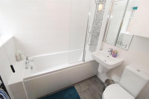 185 Arncliffe Drive, Heelands, Milton Keynes, MK13 7LG