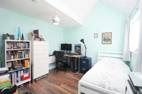 185 Arncliffe Drive, Heelands, Milton Keynes, MK13 7LG