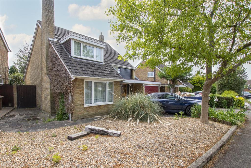 Mandeville Road, Hertford 3 bed detached house £850,000