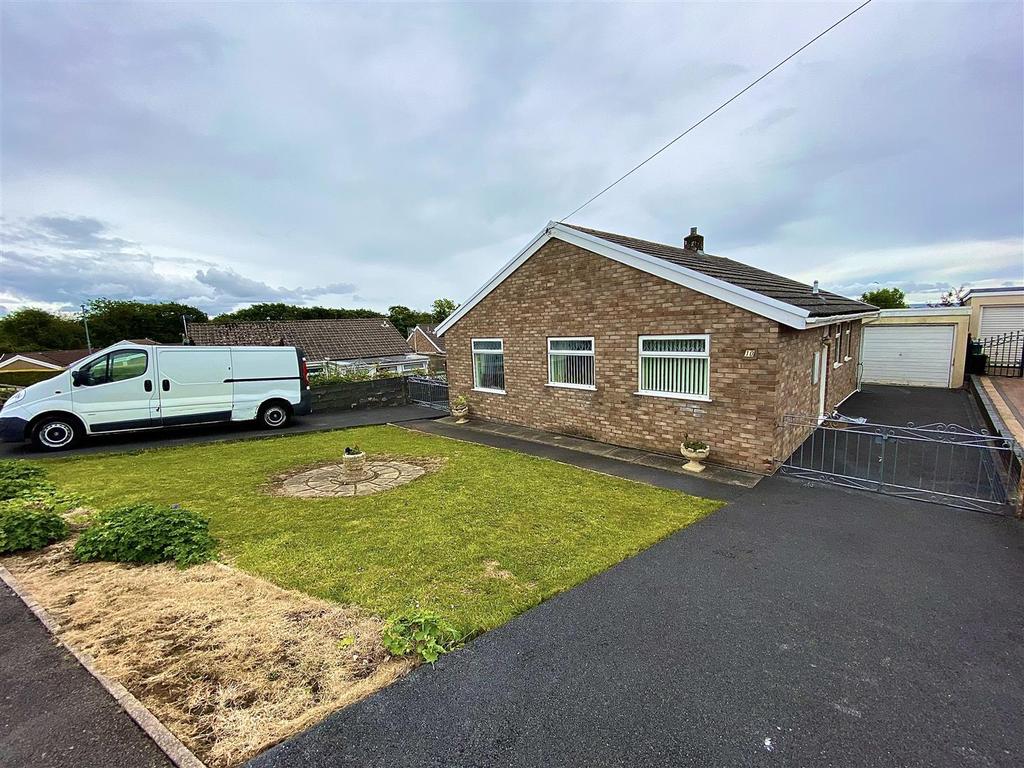 Pen y bryn, Swiss Valley, Llanelli 3 bed detached bungalow £220,000