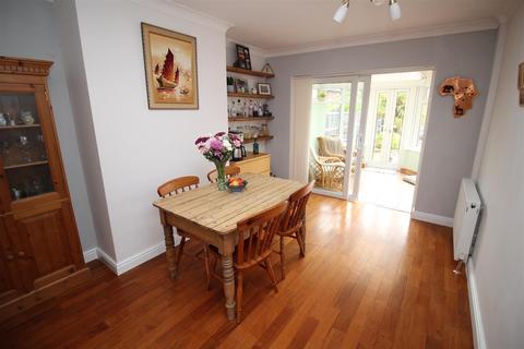 6 Beech Avenue, Beeston, Nottingham, NG9 1QH