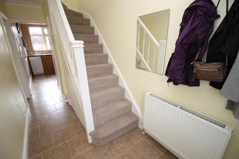 6 Beech Avenue, Beeston, Nottingham, NG9 1QH