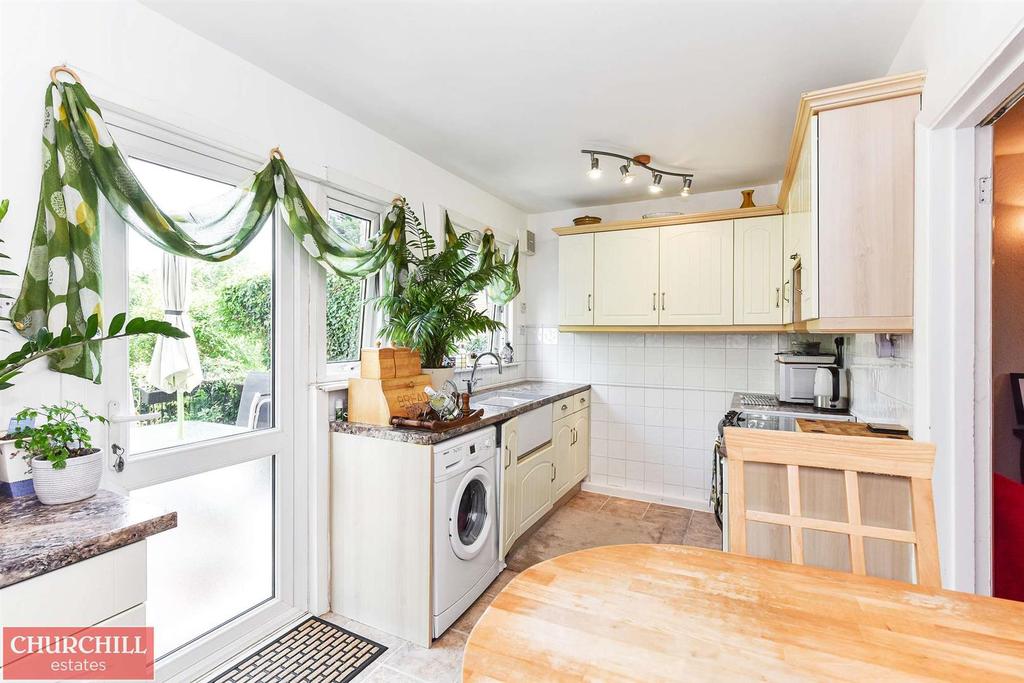 12 Warwick Road-14 resized.jpg