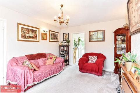 12 Warwick Road, Walthamstow, London, E17 5NP