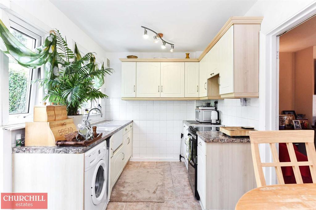 12 Warwick Road-13 resized.jpg