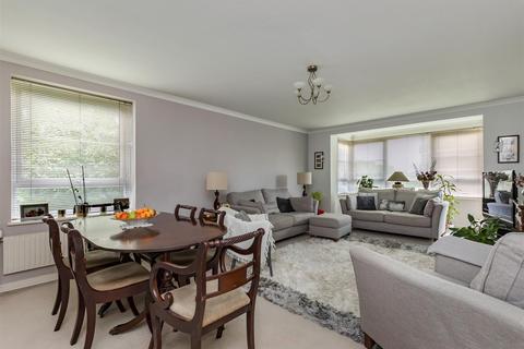 72 Greenacres, Brighton, BN1 6HR
