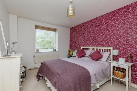 72 Greenacres, Brighton, BN1 6HR