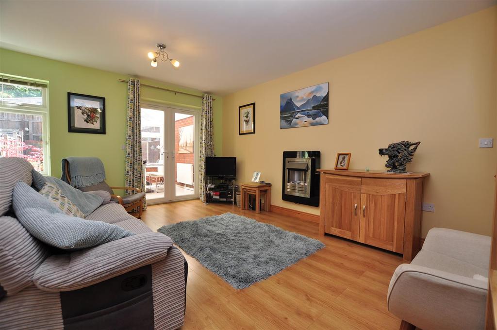 Belle Vale, Halesowen 2 bed terraced house £210,000