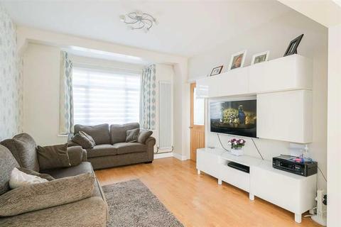 29 Chivers Road, Chingford, London, E4 9TD