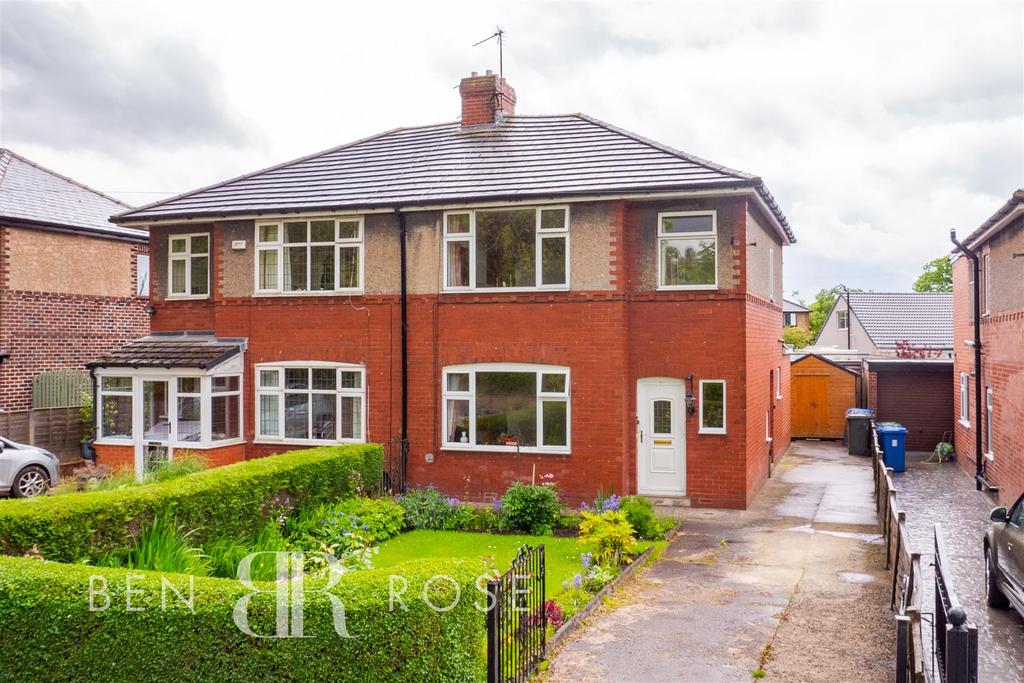 Oakmere Avenue, Withnell, Chorley 3 bed semidetached house £219,995