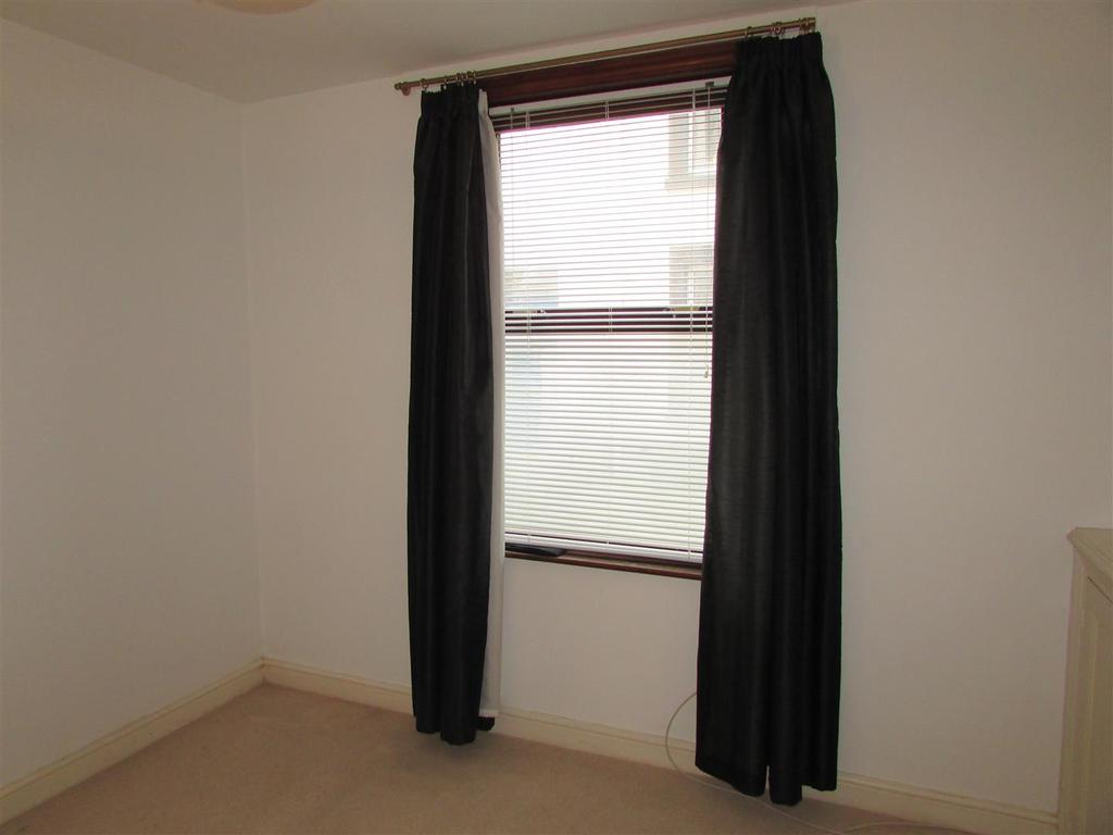 Daniel Place, Penzance 2 bed terraced house £850 pcm (£196 pw)