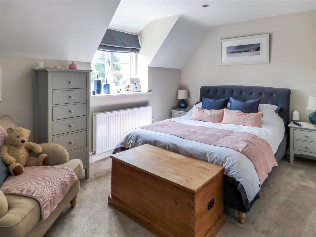 Bed 1.JPG