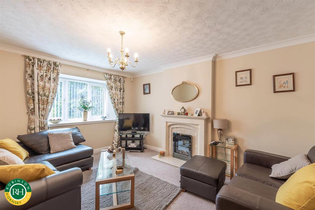 Farnborough Drive, Cantley, Doncaster 4 bed detached house £360,000
