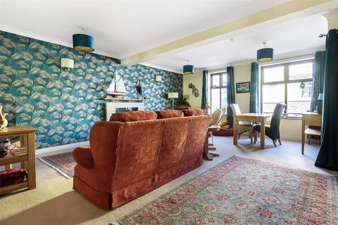 5 bedroom property for sale - Causeway Street, Kidwelly
