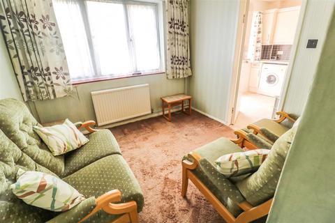 308 Carters Mead, Harlow, CM17 9EZ