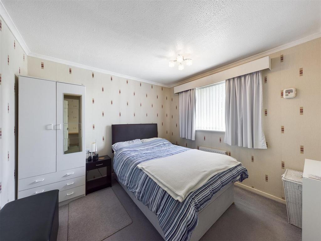 Bedroom: