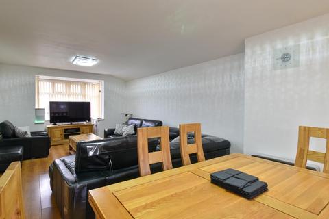 3 bedroom detached house for sale - Sutcliffe Avenue, Earley, Reading