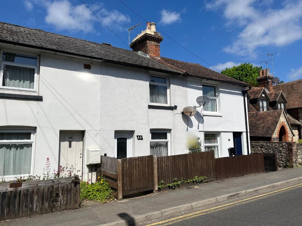 Church Road, Willesborough, Ashford TN24 2 bed terraced house £200,000